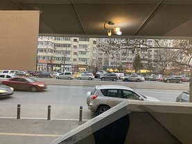 Vânzare spaţiu comercial