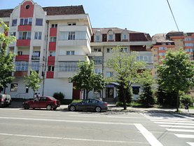 Vânzare spaţiu comercial
