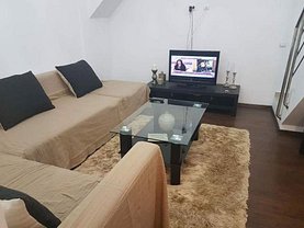 Apartament de vânzare 3 camere, în Bucureşti, zona Berceni
