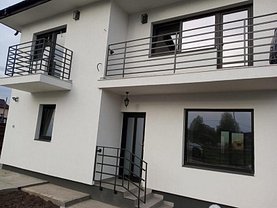 Casa de vânzare 4 camere, în Miroslava, zona Central