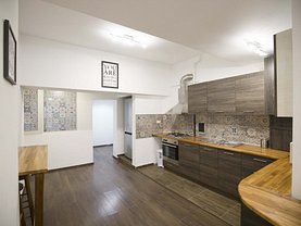 Apartament de vânzare 4 camere, în Bucureşti, zona Unirii