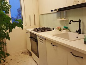 Apartament de vânzare 3 camere, în Bucuresti, zona Bucur Obor