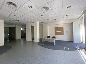 Vânzare spaţiu comercial