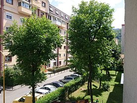 Apartament de vânzare 3 camere, în Braşov, zona Nouă