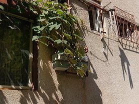 Casa de vânzare 2 camere, în Braşov, zona Dealul Cetăţii