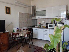 Casa de vânzare 2 camere, în Braşov, zona Centrul Civic