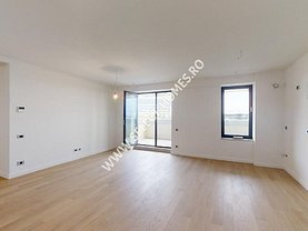 Apartament de vânzare 3 camere, în Bucureşti, zona Aviaţiei