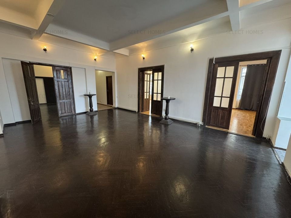 Apartament 5 camere 300mp de inchiriat langa *Ateneu*