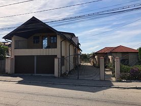 Casa de vânzare 6 camere, în Gaesti, zona Central