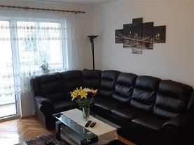 Apartament de vânzare 3 camere, în Cluj-Napoca, zona Mănăştur