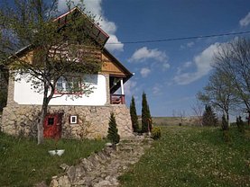 Casa de vânzare 3 camere, în Huedin, zona Central