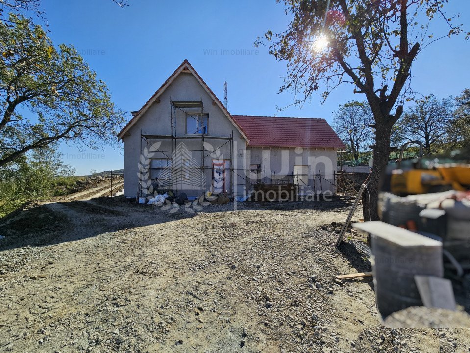 Casa cu 5 camere | 180mp utili | 532mp teren | Sat. Gheorghieni