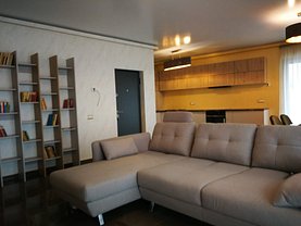 Penthouse de vânzare 3 camere în Brasov, Tractorul