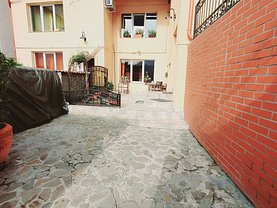 Casa de vânzare 8 camere, în Braşov, zona Schei