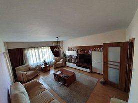 Apartament de vânzare 3 camere, în Bucureşti, zona P-ţa Muncii