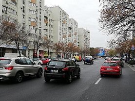 Vânzare spaţiu comercial