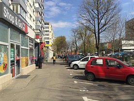 Vânzare spaţiu comercial