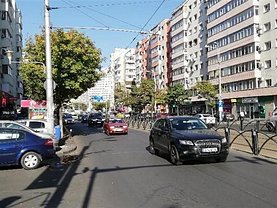 Închiriere spaţiu comercial