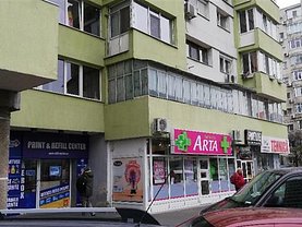 Vânzare spaţiu comercial