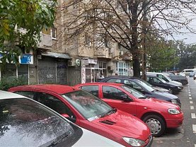 Vânzare spaţiu comercial