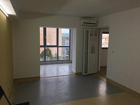 Închiriere spaţiu comercial