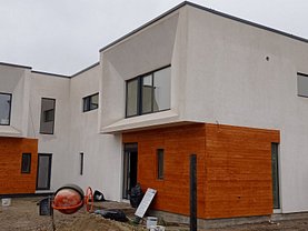 Casa de vânzare 5 camere, în Dumbravita