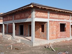 Casa de vânzare 3 camere, în Moşniţa Nouă
