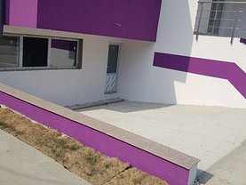 Vânzare spaţiu comercial