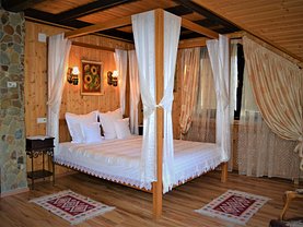 Casa de vânzare 7 camere, în Slănic, zona Central
