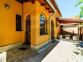 Casa de închiriat 6 camere, în Arad, zona Central