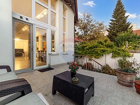 Casa de vânzare 6 camere, în Arad, zona Ultracentral