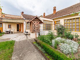 Casa de vânzare 4 camere, în Pâncota, zona Central