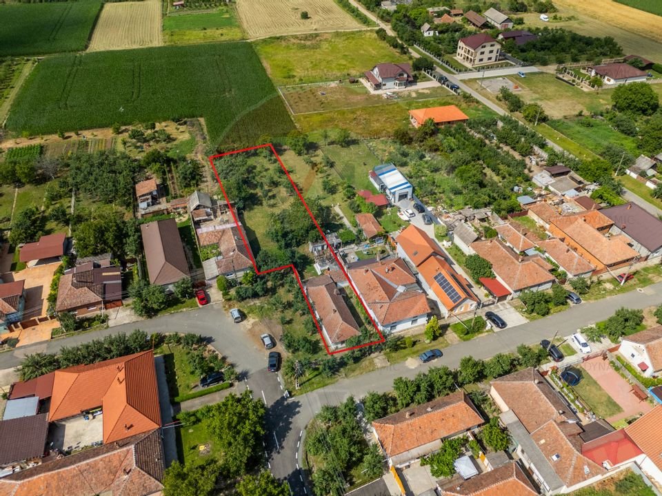 Casa 2 camere cu teren FANTANELE de vanzare