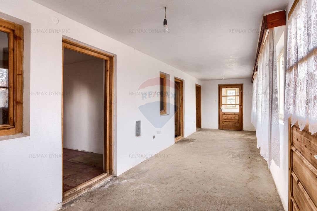 Casa cu teren generos in orasul Pecica