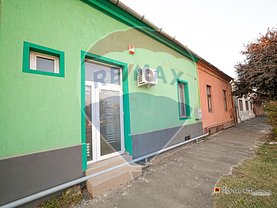 Închiriere spaţiu comercial