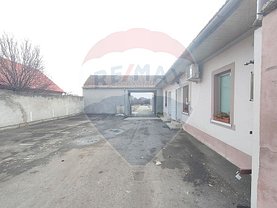 Vânzare spaţiu comercial