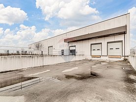 Închiriere spaţiu industrial