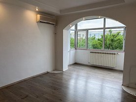 Apartament de vânzare 2 camere, în Ploieşti, zona Democraţiei