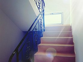 Casa de vânzare 4 camere, în Dudu