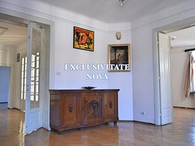 Apartament de vânzare 5 camere, în Bucureşti, zona Universitate