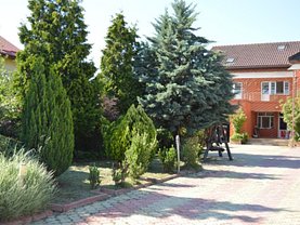 Casa de închiriat 9 camere, în Otopeni