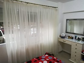 Apartament de vânzare 3 camere, în Bucuresti, zona Lujerului