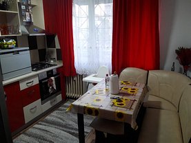 Apartament de vânzare 2 camere, în Bucuresti, zona Pacii