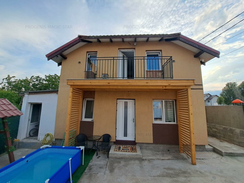 Agenție imobiliară vindem vilă P+1 în Năvodar