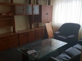 Apartament de vânzare 3 camere în Bucuresti, Dristor