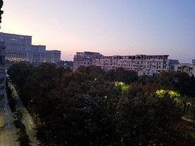Apartament de vânzare 4 camere în Bucuresti, Unirii