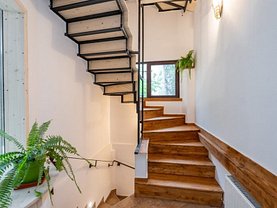 Casa de închiriat 7 camere, în Bucuresti, zona Romana