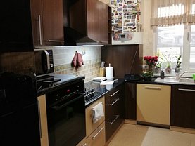 Casa de vânzare 6 camere, în Bucuresti, zona Titan