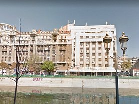 Apartament de vânzare 4 camere, în Bucureşti, zona Centrul Istoric
