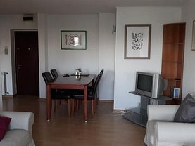 Apartament de vânzare 3 camere, în Bucureşti, zona Unirii